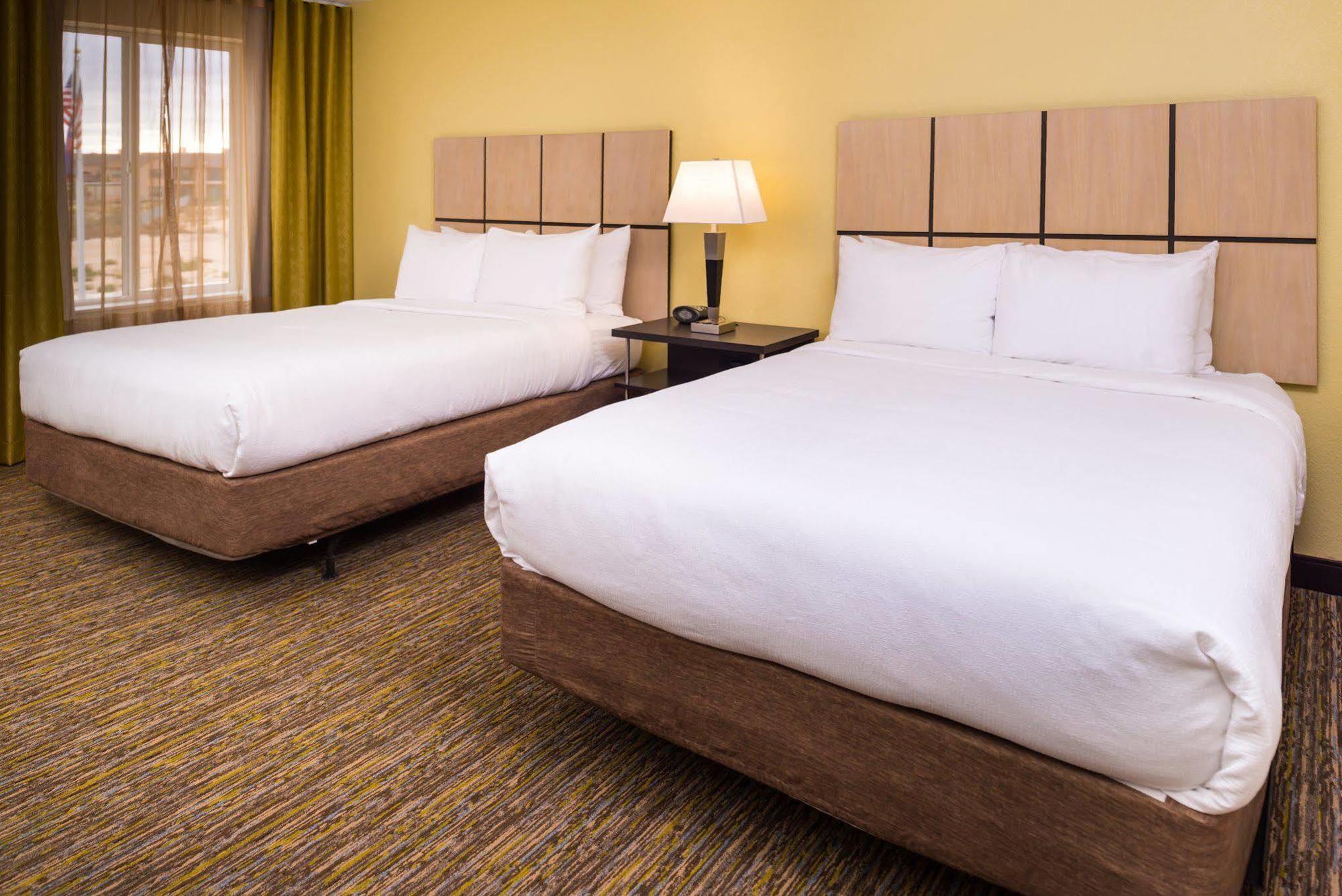 แคนเดิลวู้ด สวีท คาร์ลสแบด Hotel คาร์ลส์แบด ภายนอก รูปภาพ