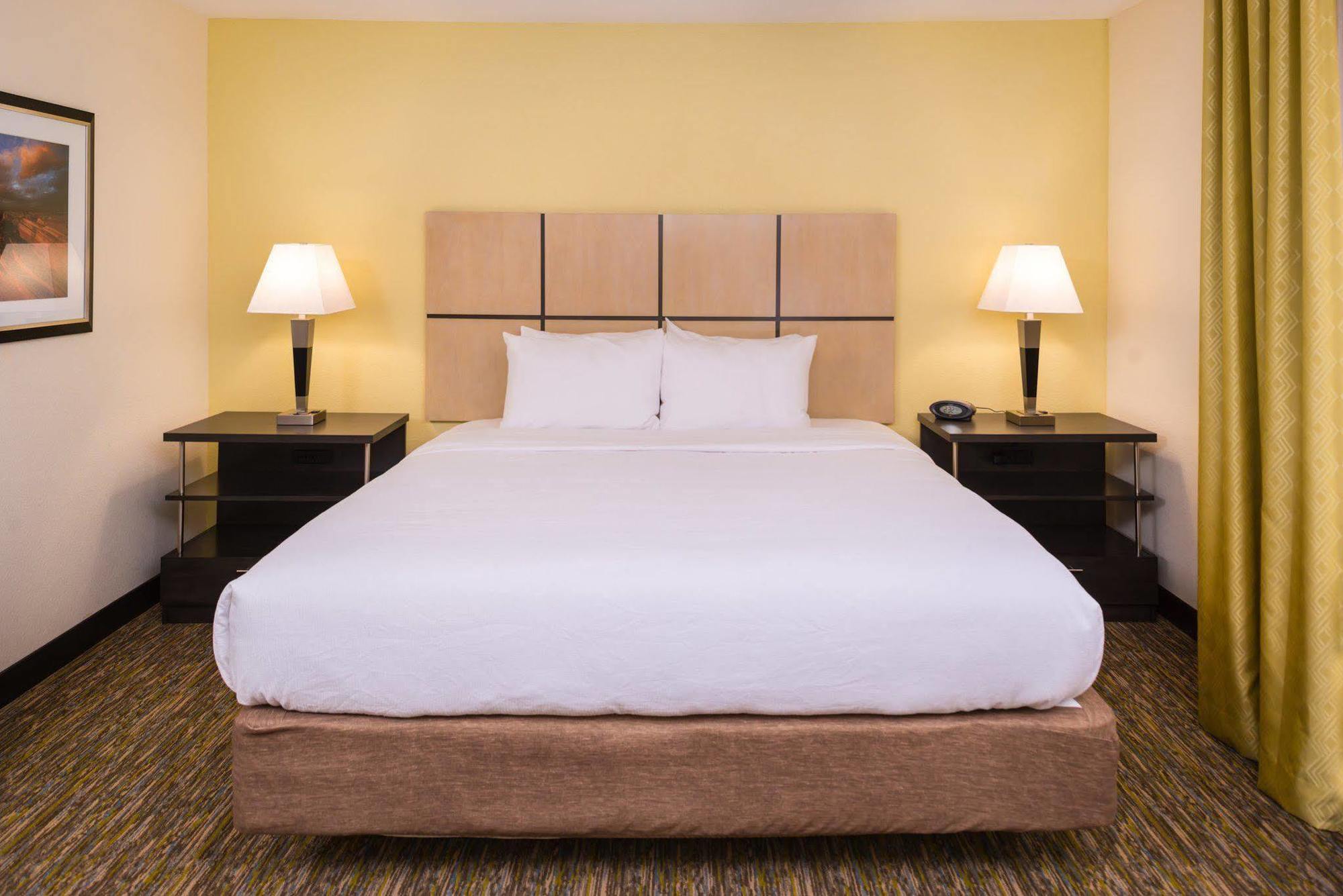แคนเดิลวู้ด สวีท คาร์ลสแบด Hotel คาร์ลส์แบด ภายนอก รูปภาพ